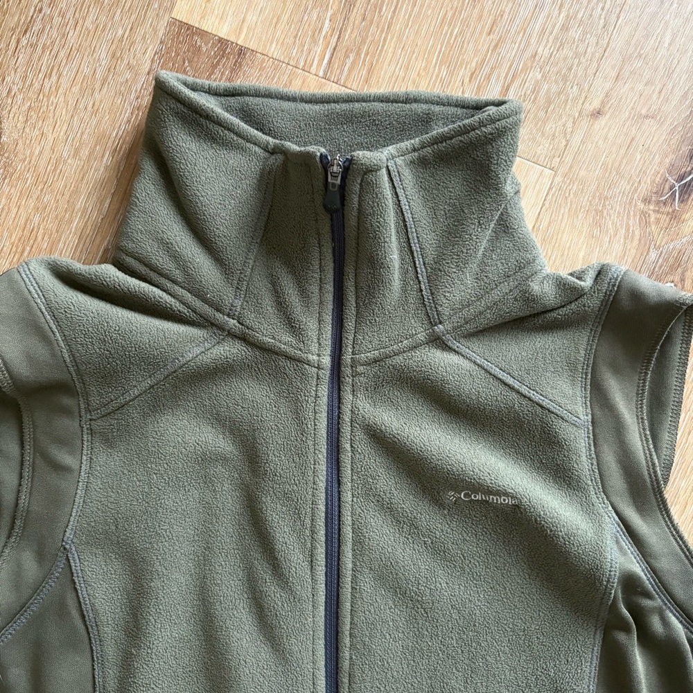 Columbia Fleece Vest - Picture 3 of 4